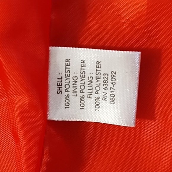 Christopher & Banks Red Quilted Lightweight Vest Medium Snap Closure - Picture 7 of 8